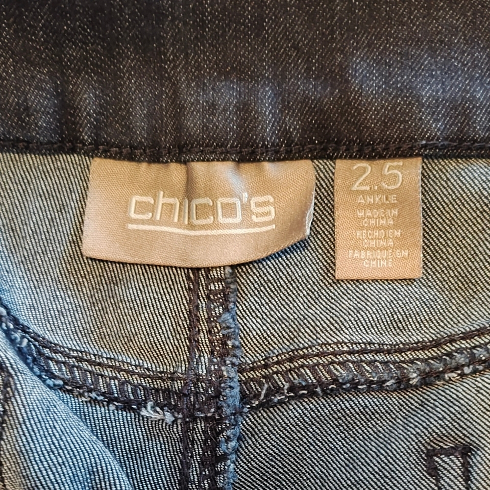 Chico's Ankle Pull On Jegging - Picture 5 of 6